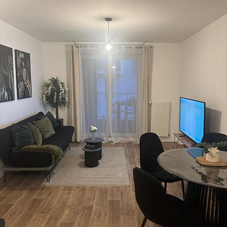 Ferienwohnung Cosy House A 6 Min Du Rer A Et Psa Carrières-sous-Poissy Exterior foto